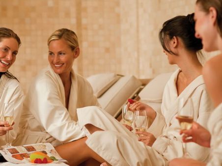 Между нами девочками