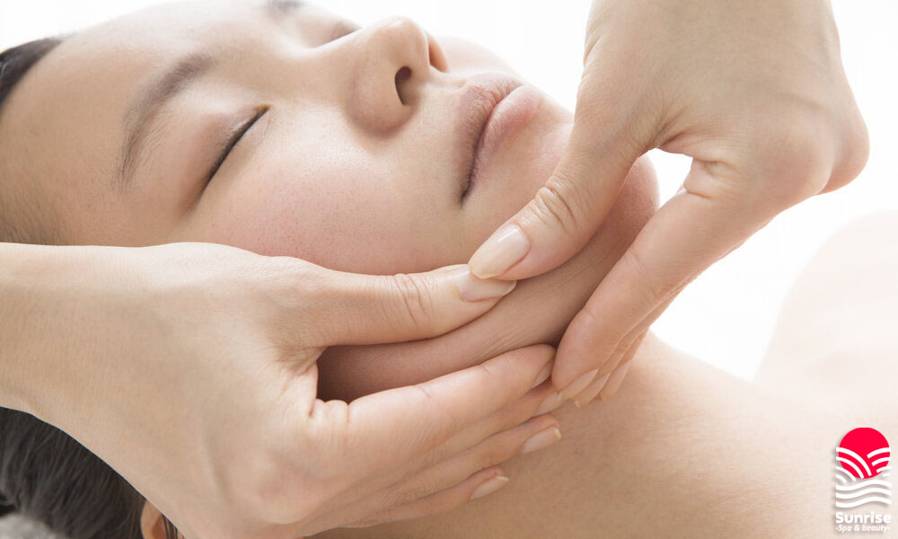 Массаж лица KOBIDO 